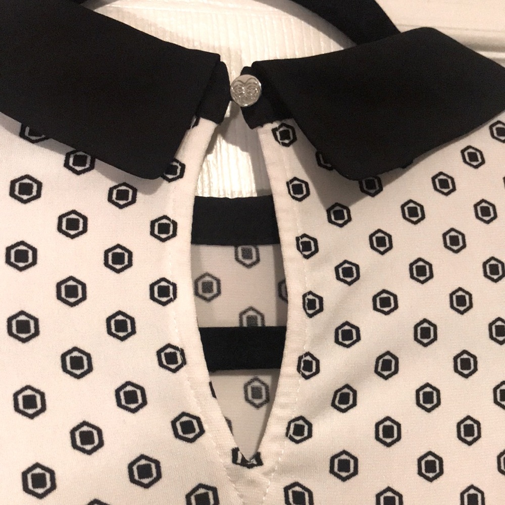 Patterned Blouse - Picture 3 of 3